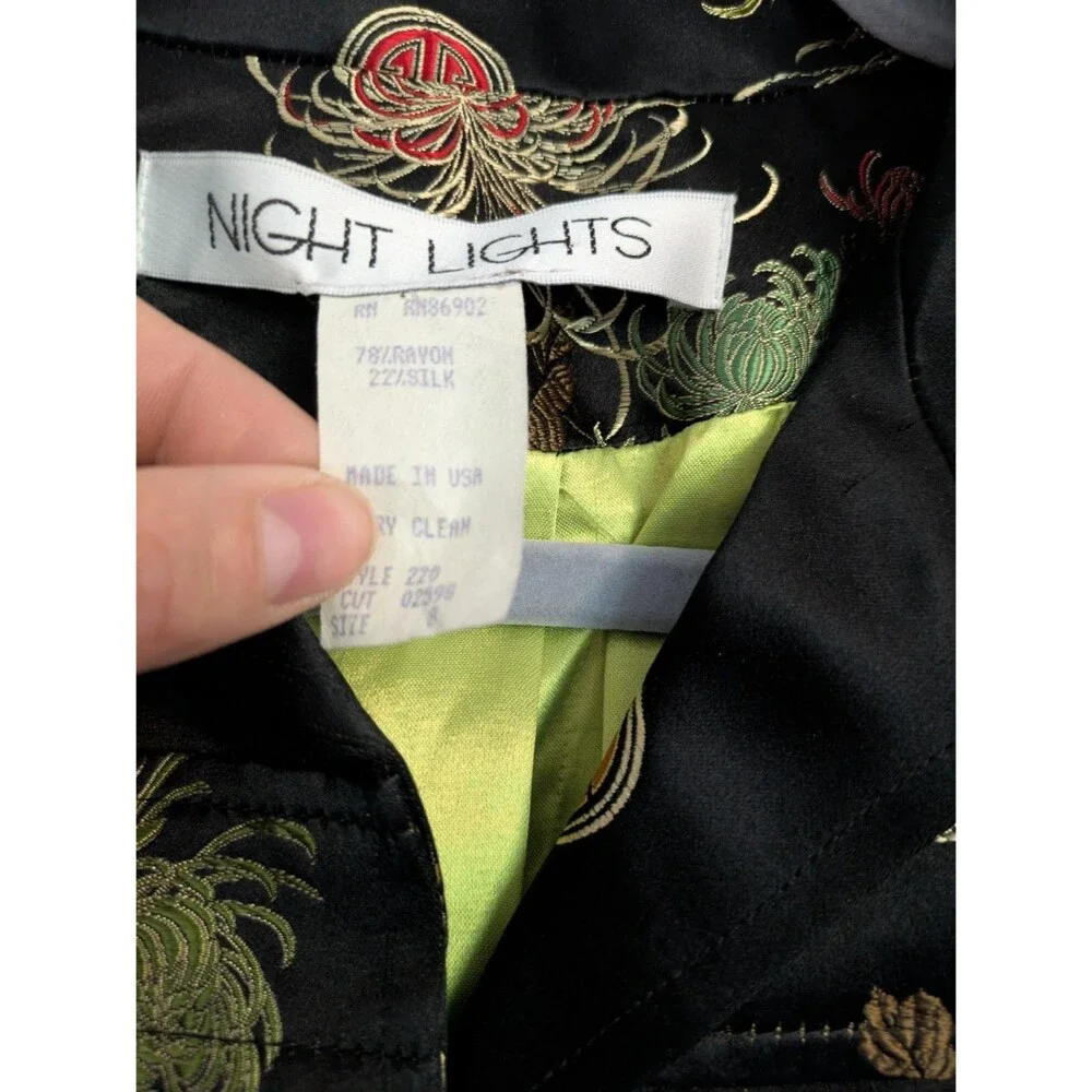 Vintage silk blend satin jacket Asian embroidery black 8 Night Lights - Picture 4 of 7